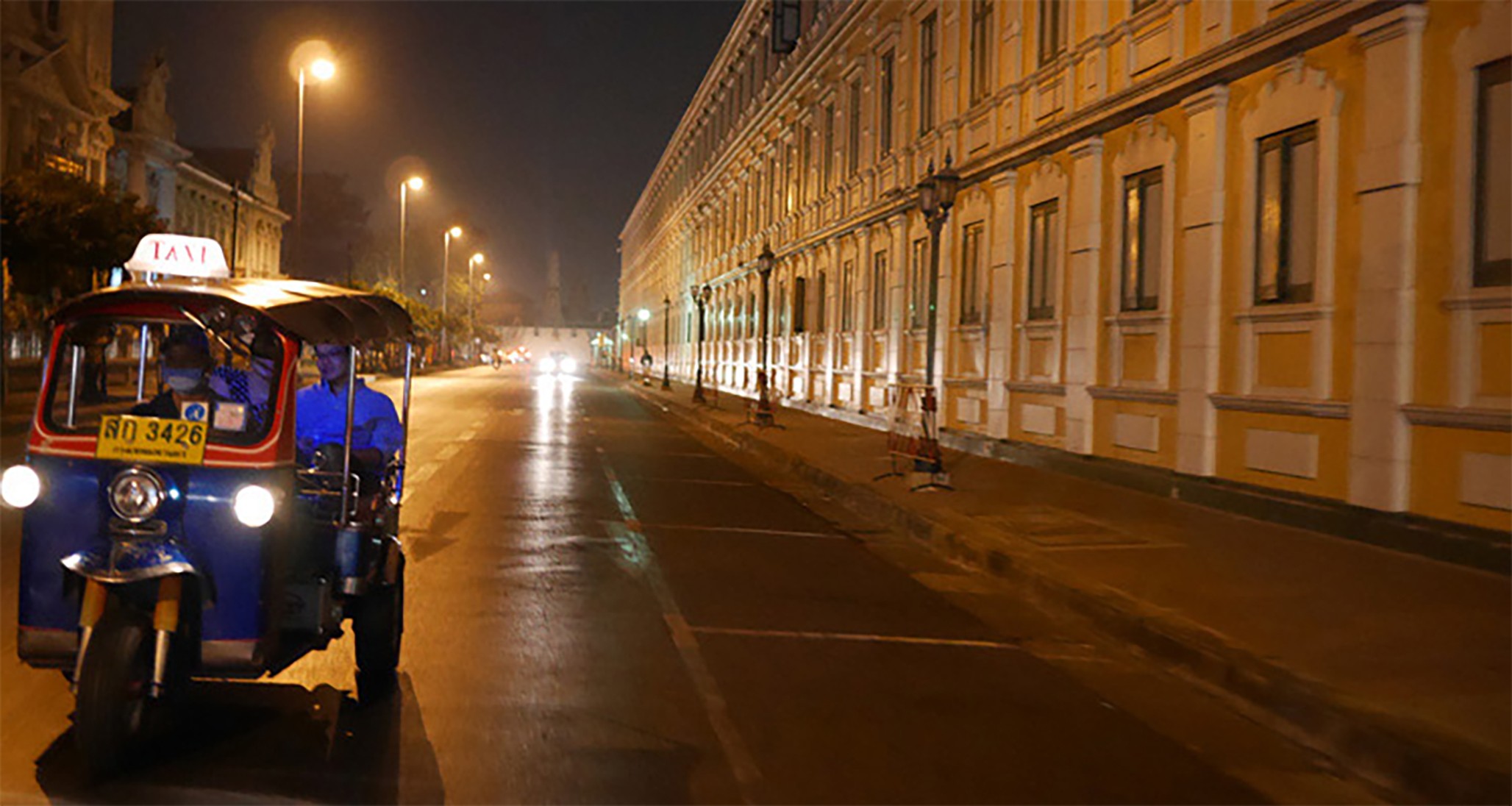 Midnight Food Tour by Tuk Tuk