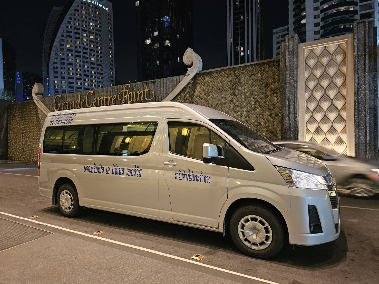 Van Rental with Driver in Bangkok 