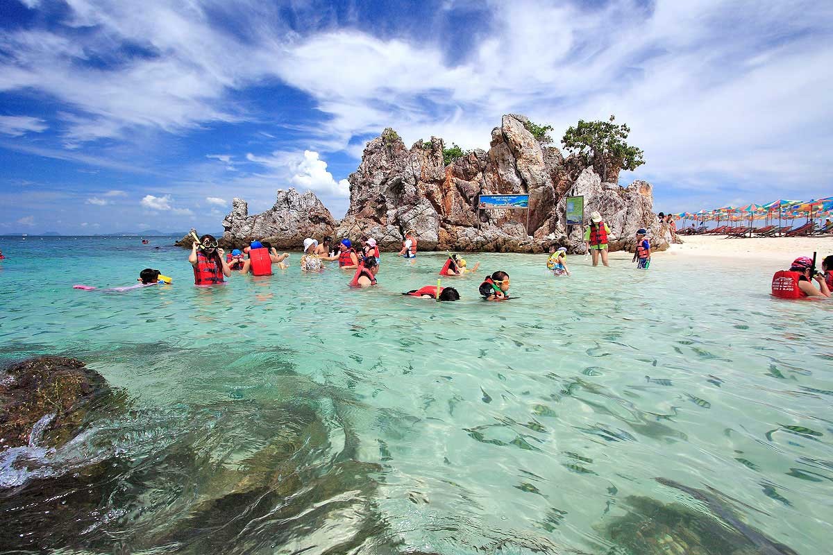 Phi Phi Island and Khai Island Tour by Speed Boat