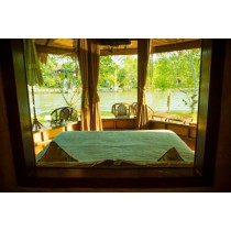 Amphawaclub Resort and Homestay