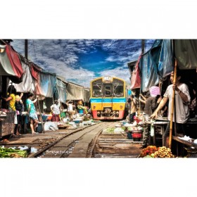 Risky Market and Damnoen Saduak Floating Market Half Day Tour